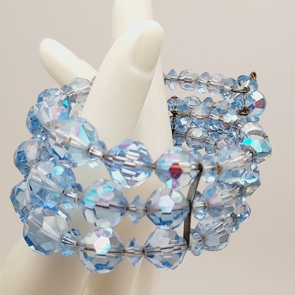 Vintage 1950s Light Blue Crystal Aurora Borealis Memory Wire Bracelet - Picture 4 of 10